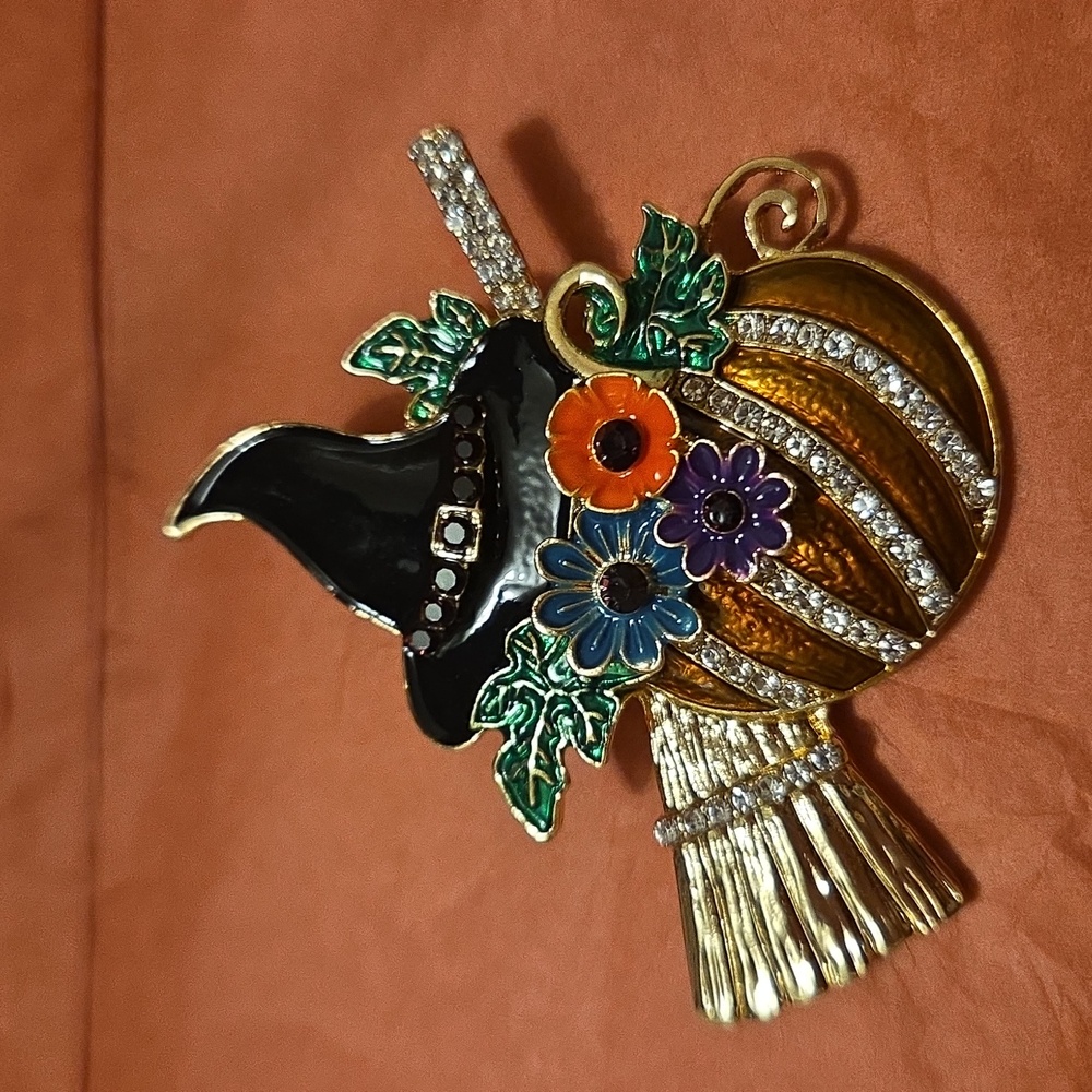 Gold and Black Witch Hat Brooch